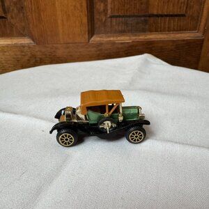 Reader's Digest Association - No. 304 - Model "T" Ford 1910
